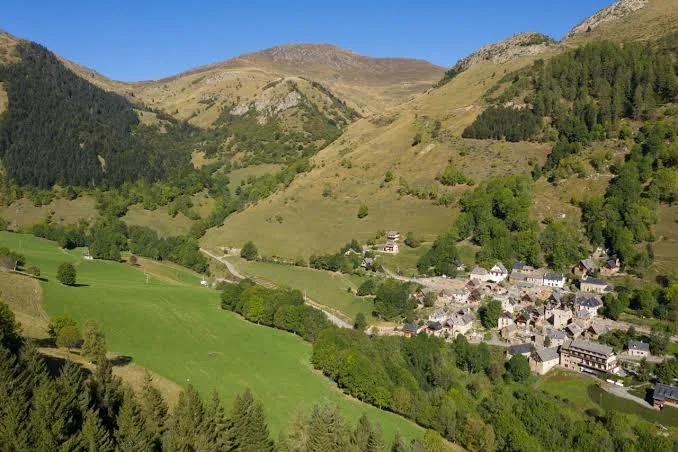 El valle de Oueil — Luchon