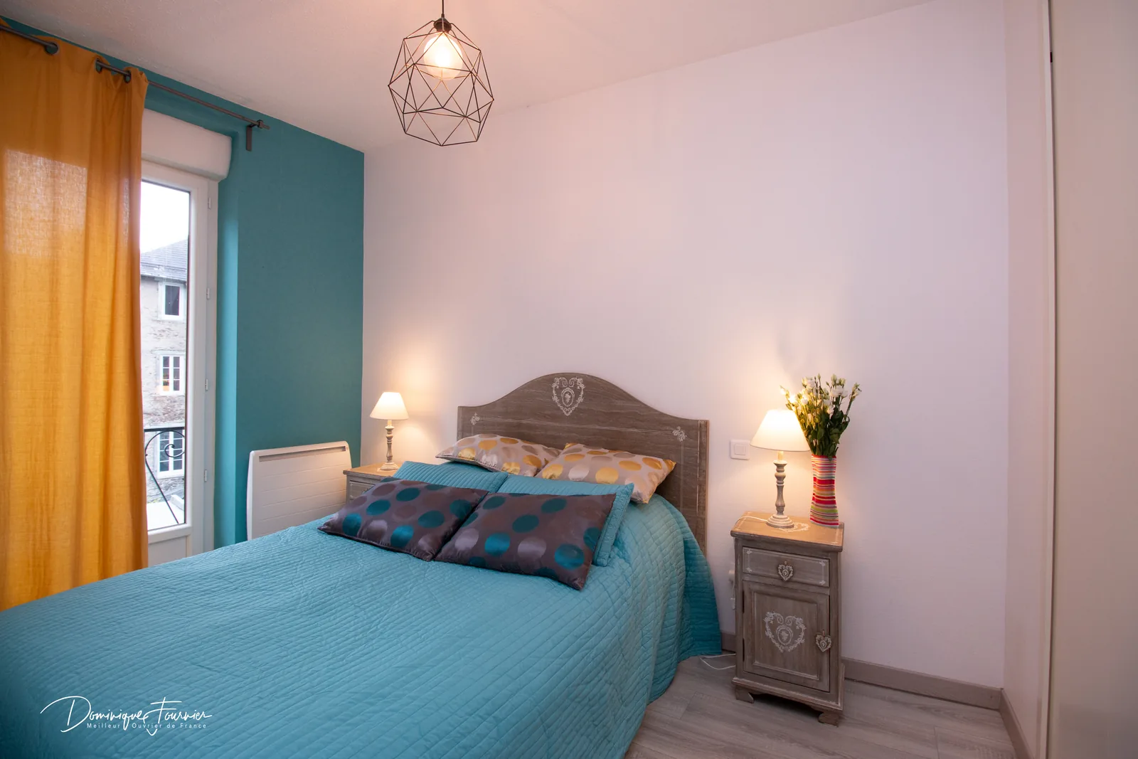 Chambre avec vue sur les toits de Luchon